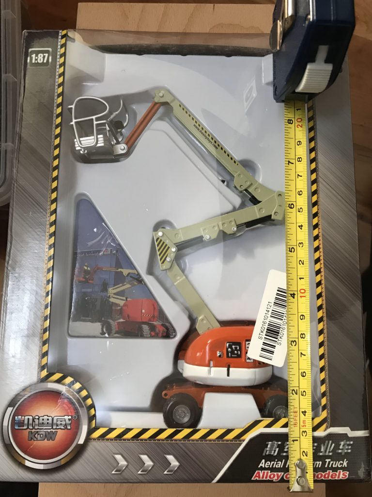 Supposedly 1/87 scale cherry picker