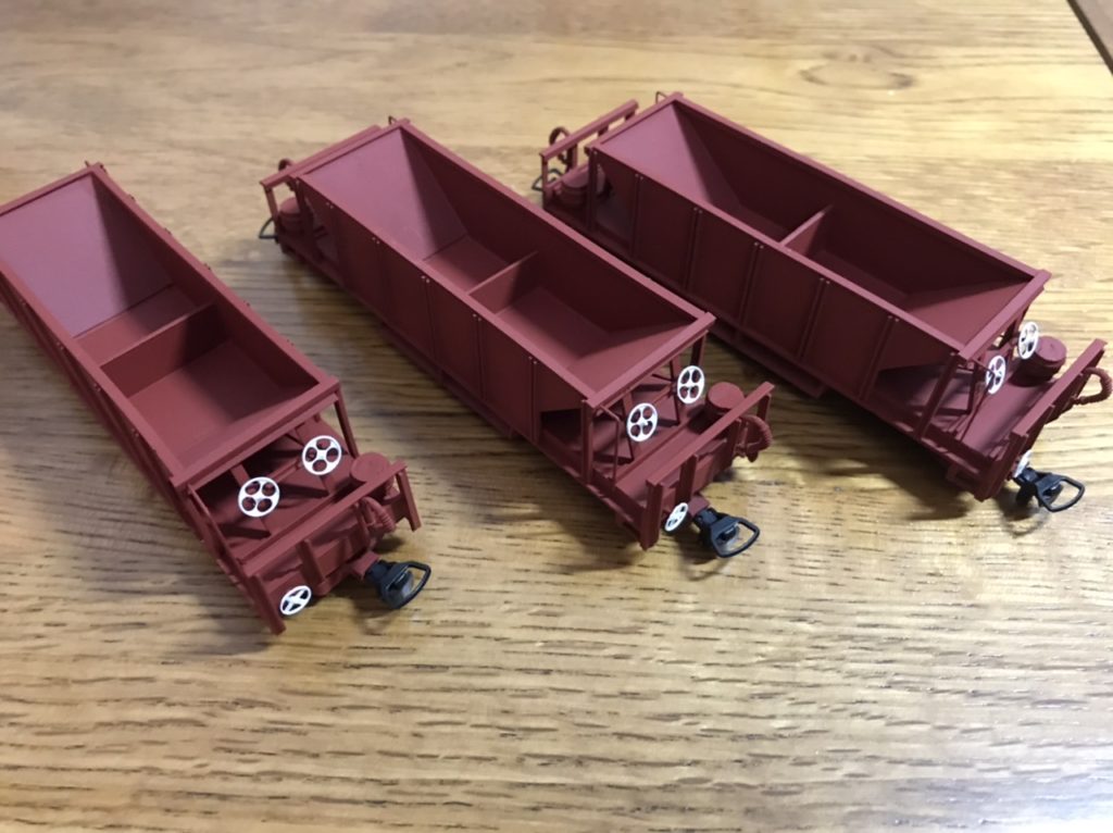 Scratch-built H0e hopper wagons by Leigh Hulatt